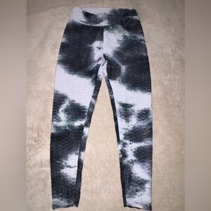 AQ SPORT 1X Scrunchy butt leggings